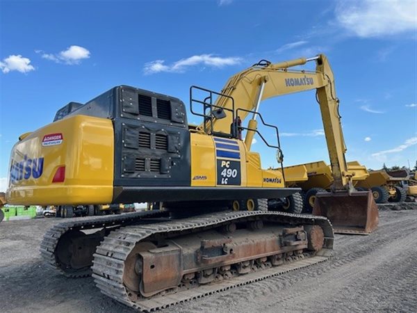 2017 KOMATSU PC490LC-11 MD0055357