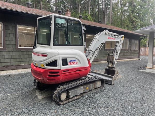 2021 TAKEUCHI TB235-2CRA MD0055903