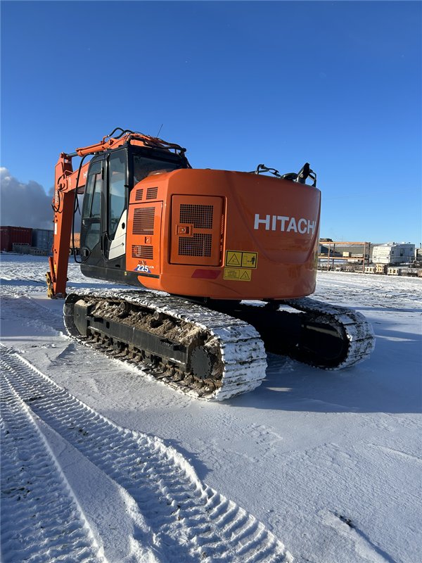 2018 HITACHI ZX225US-6 MD0054243