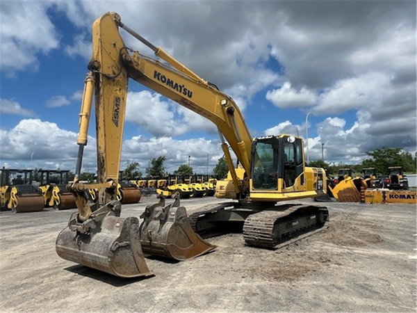 2018 KOMATSU PC200LC-8 MD0055695