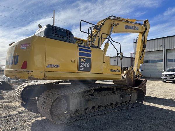 2017 KOMATSU PC240LC-11 MD0055273