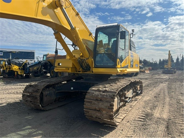 2023 Komatsu PC490LCi-11 5059