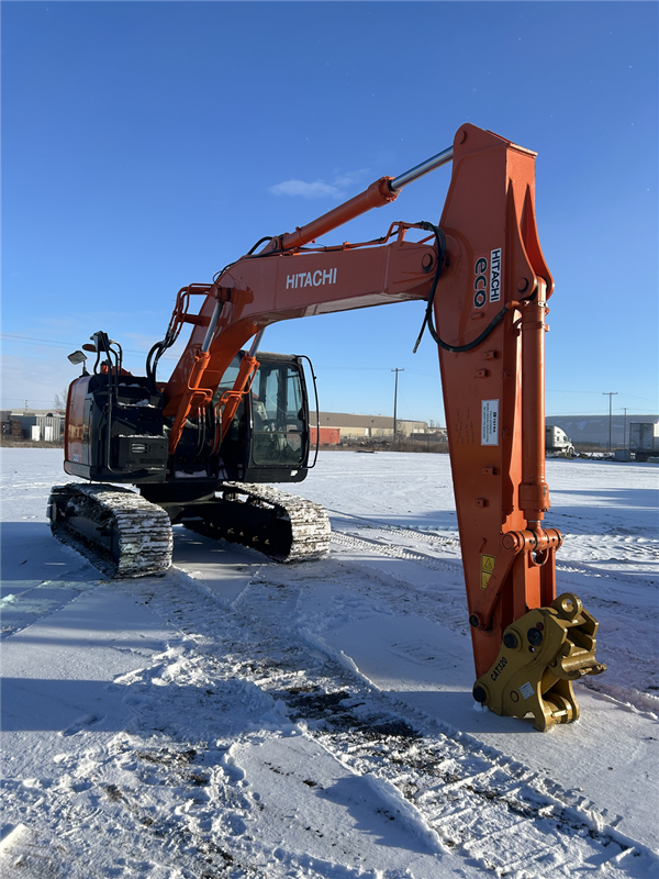 2018 HITACHI ZX225US-6 MD0054243