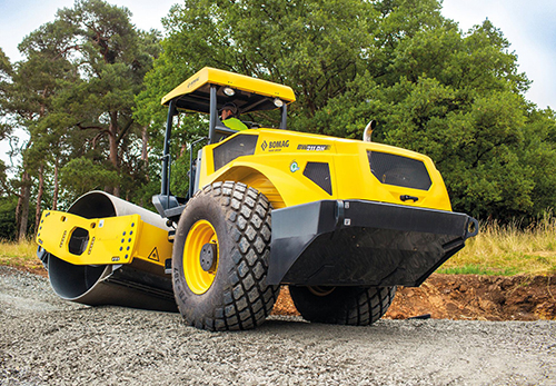 Reach compaction faster and more efficiently with a BOMAG BW 211 D